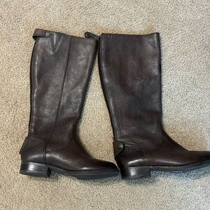 Gianni Bini riding boots chocolate brown leather